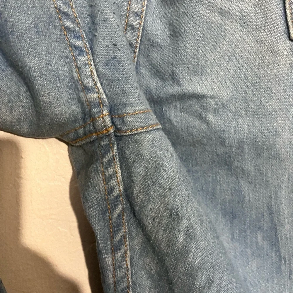 Levi’s 1999 34x 33 cotton blend denim jeans w decorative pockets